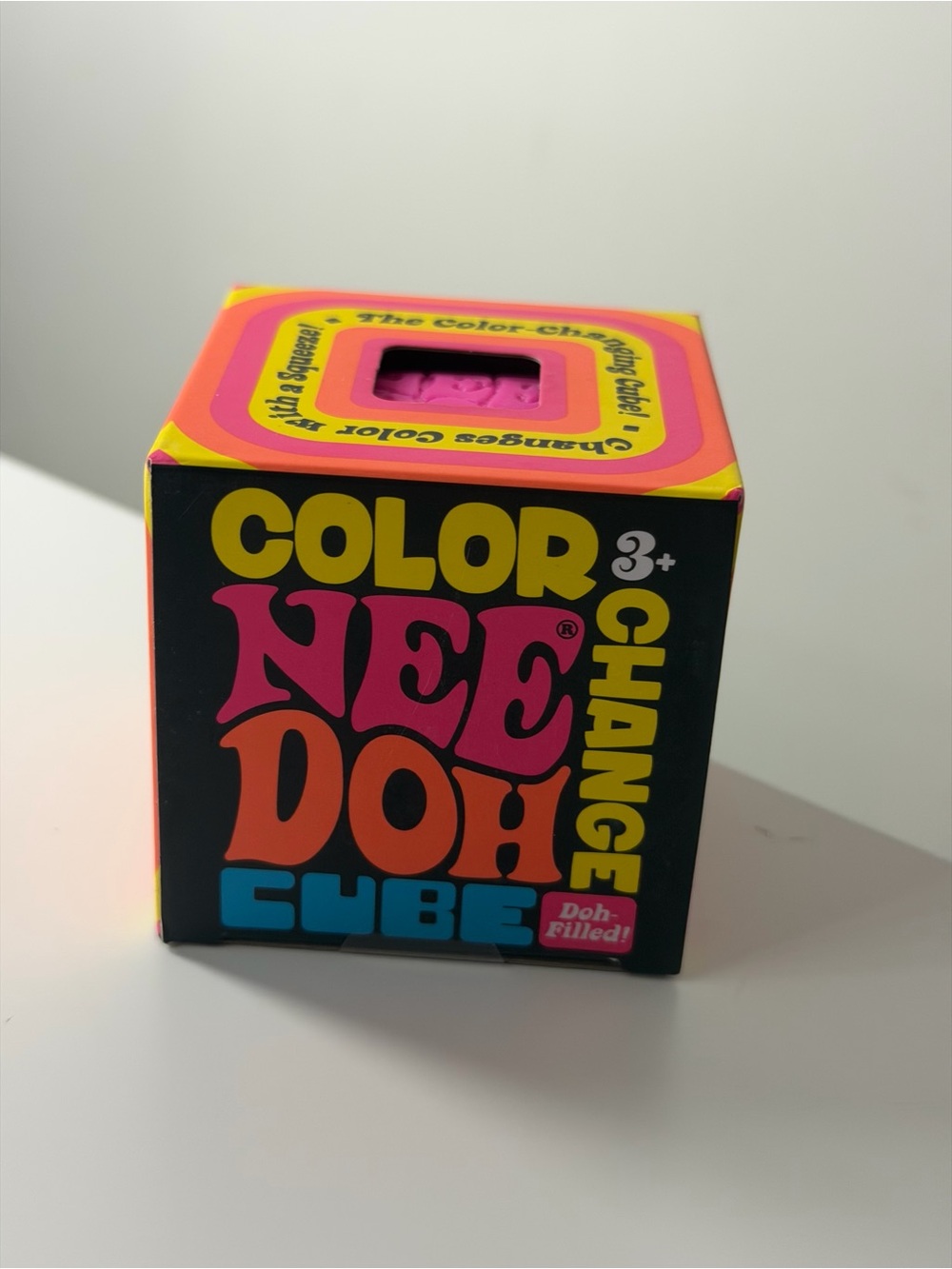 Color Color Change Cube - Pink Sensory Toy